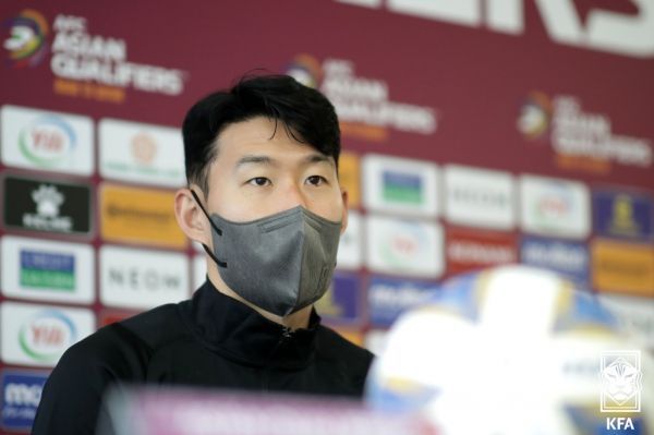 国产j8又粗又硬又大又爽小说